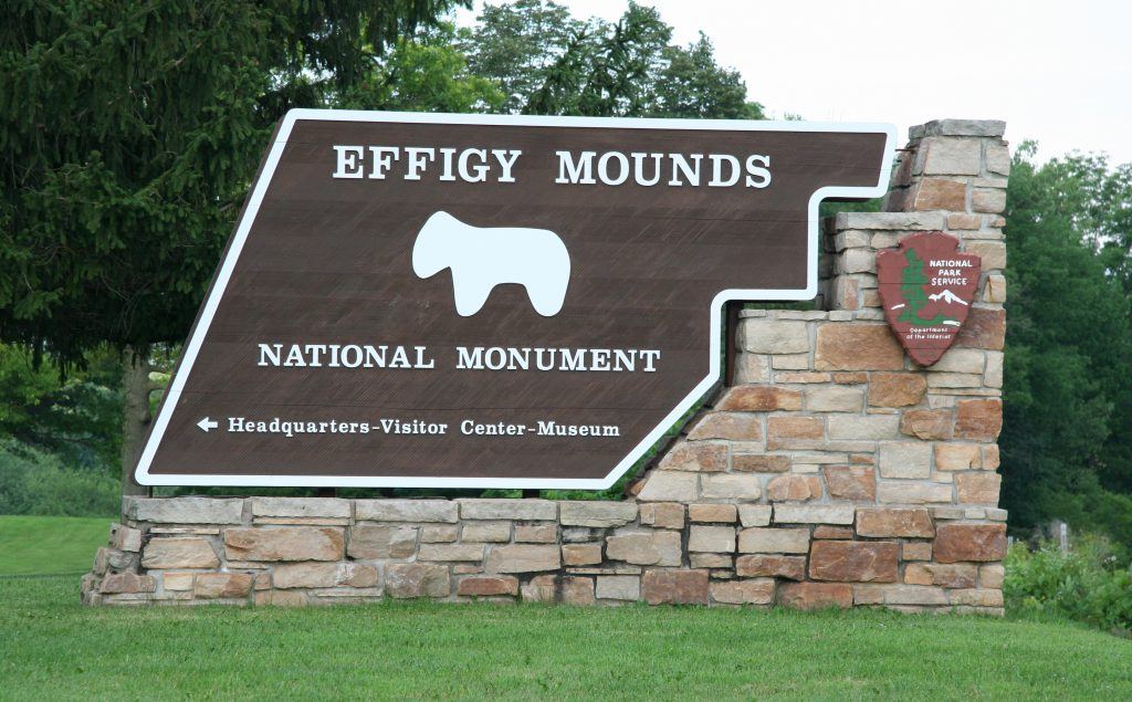 monument sign